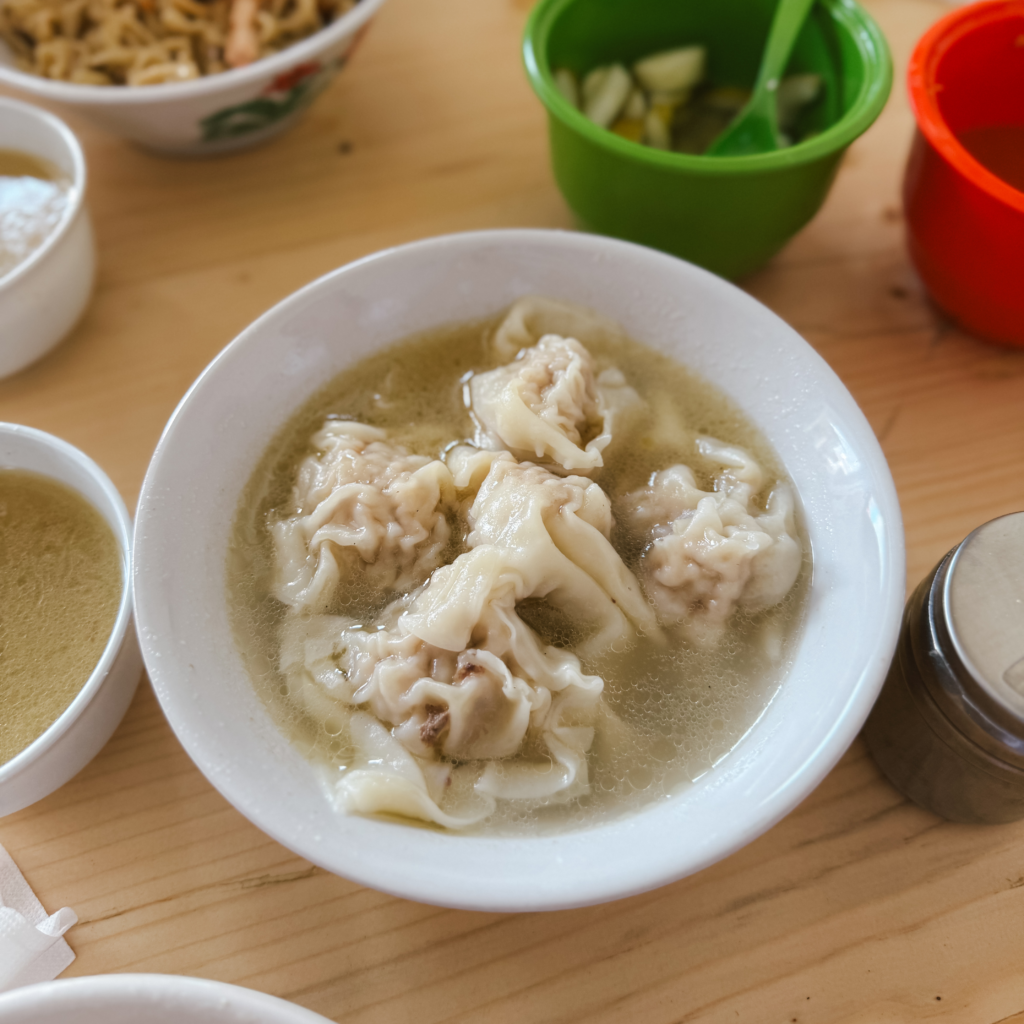 Pangsit Kuah Bakmi Afoeng